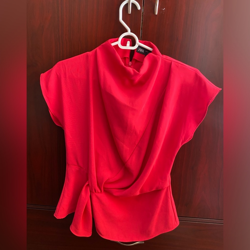 Zara Hot Pink draped blouse 👚
